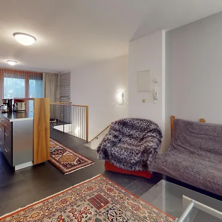 Aeon Apartment *